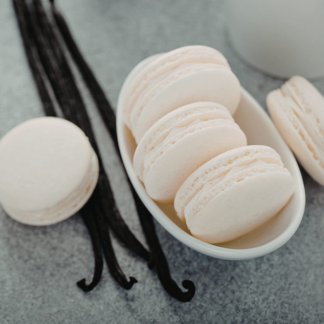 Bougie Macaron vanille | Vanilla Romance – Image 3